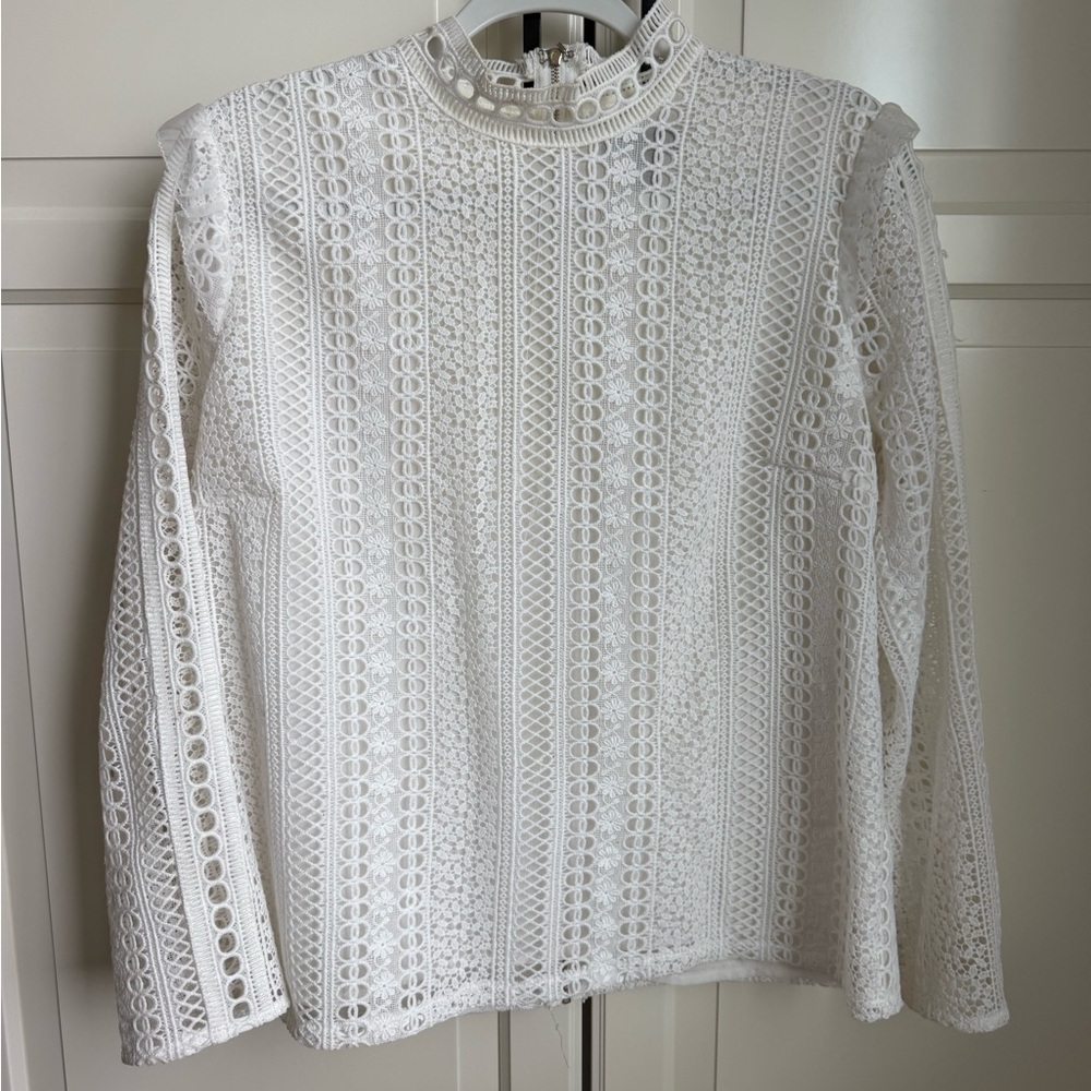 AQUA Lace Long Sleeve Zipper Back Blouse. Size L.